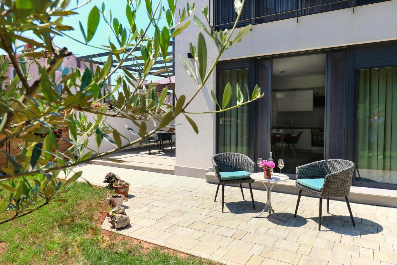 Papillon I Dolce Vita Tar-Vabriga Exterior photo